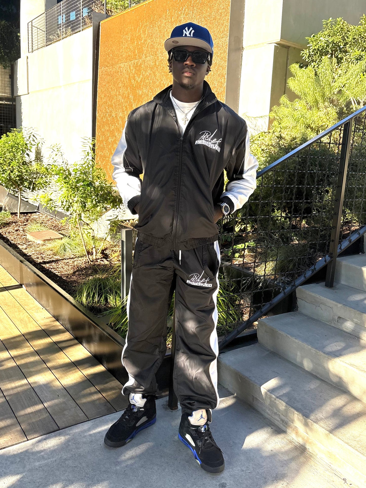 Black Riches Retro Set