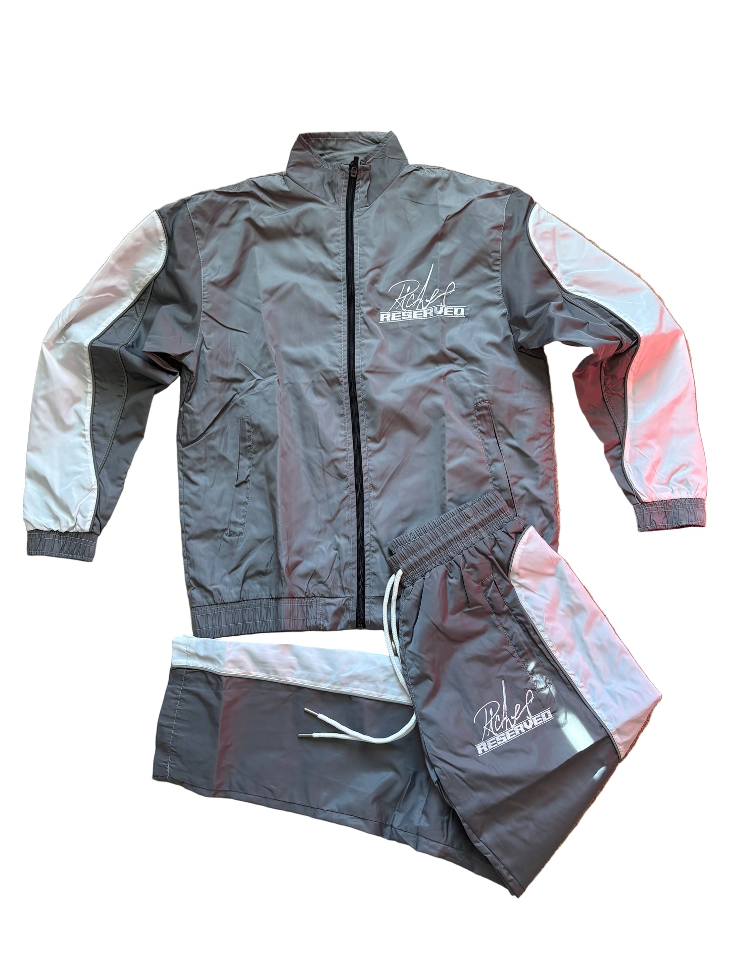 Grey Riches Retro Set