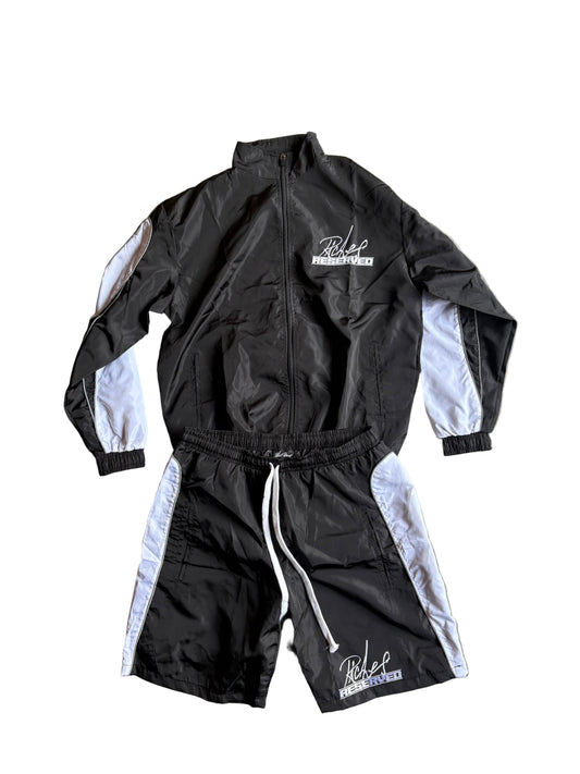 Black Riches Retro Set