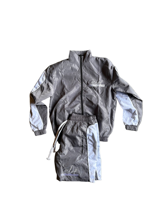 Grey Riches Retro Set